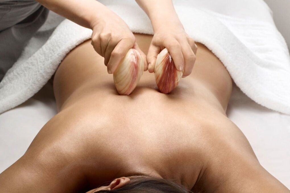 Method of removal of pain in osteocondrosis - massage